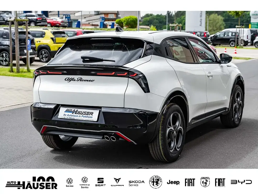 Alfa Romeo Junior 1.2 Ibrida VGT Sport Speciale - Thumbnail 4