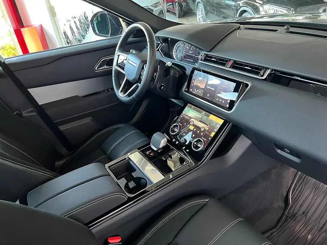 Land Rover Range Rover Velar R-Dynamic SE - Thumbnail 11