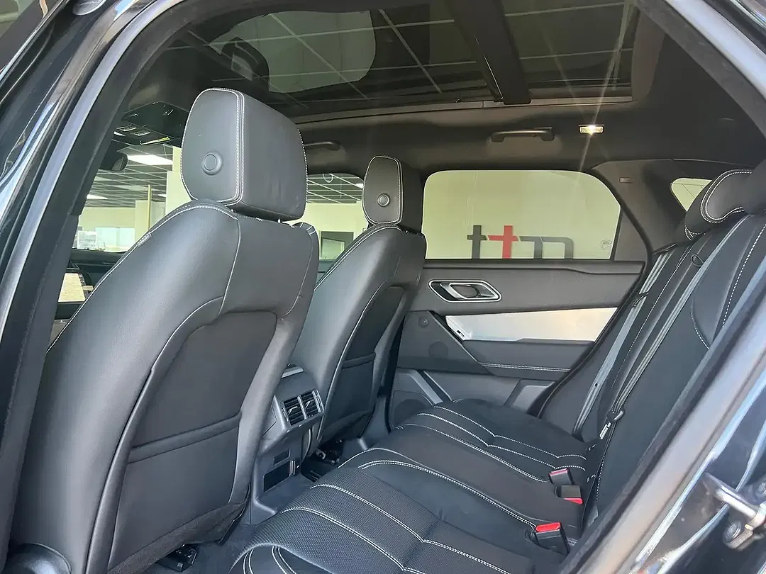 Land Rover Range Rover Velar R-Dynamic SE - Thumbnail 12