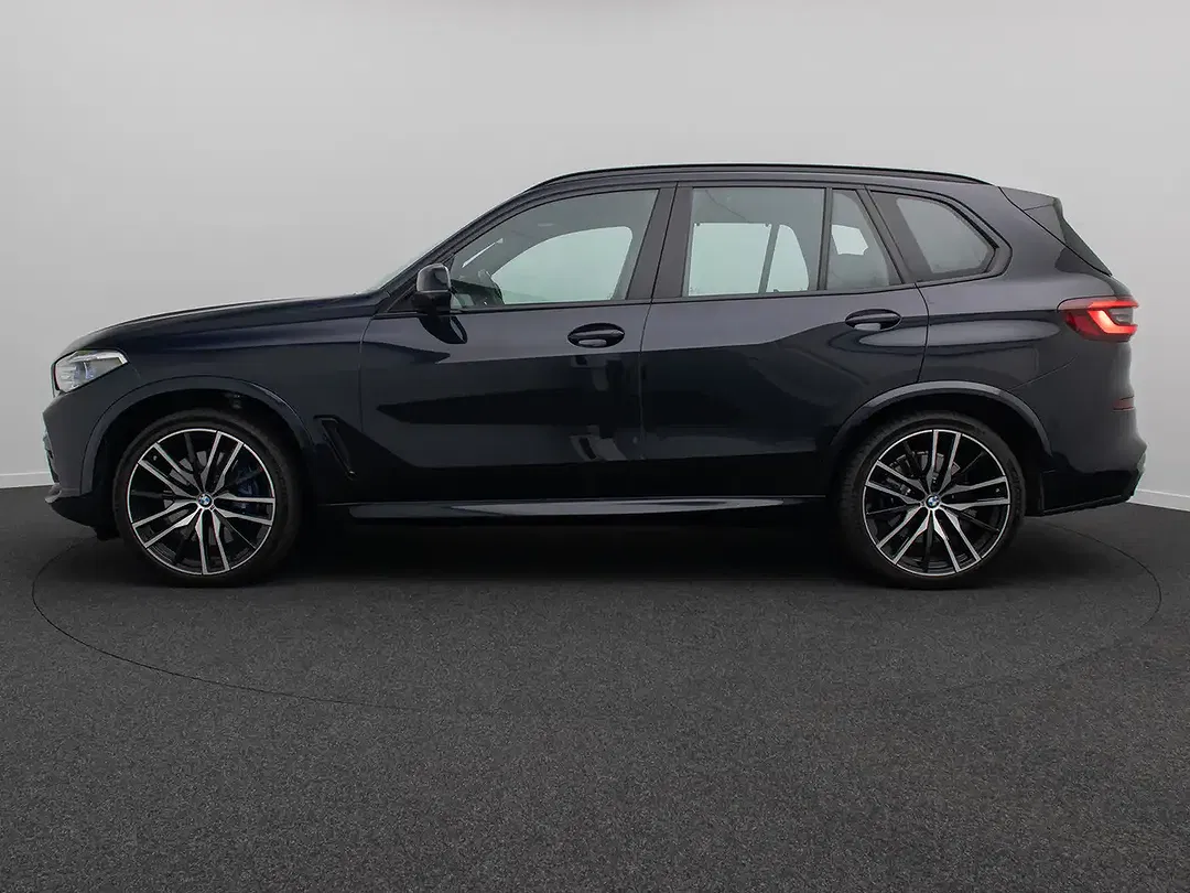 BMW X5 M - Thumbnail 11
