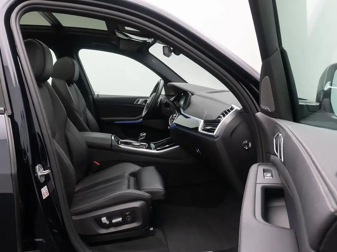 BMW X5 M - Thumbnail 24