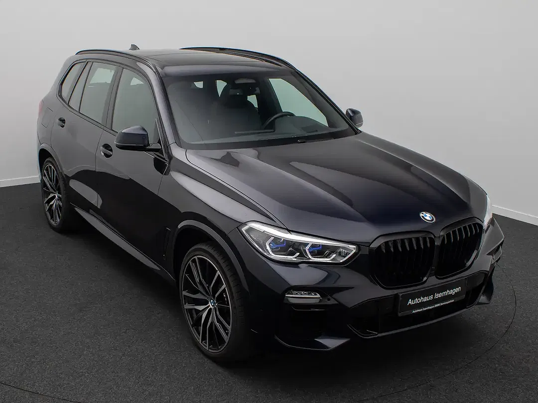 BMW X5 M - Thumbnail 3