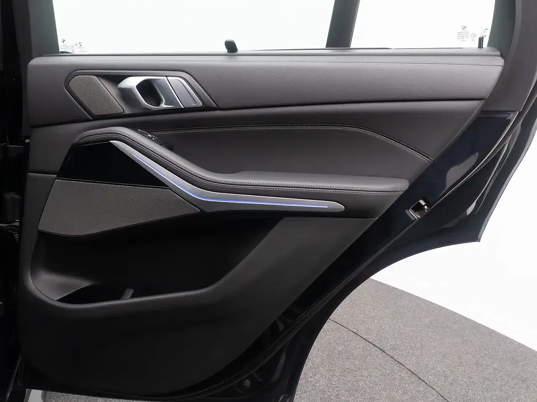 BMW X5 M - Thumbnail 33