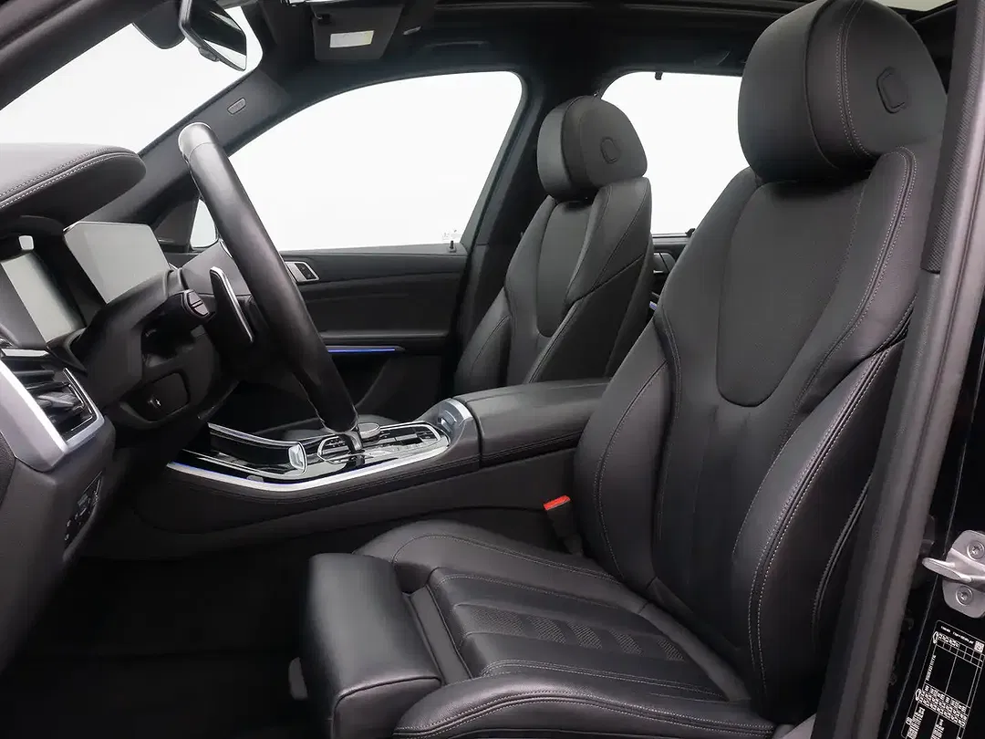 BMW X5 M - Thumbnail 36