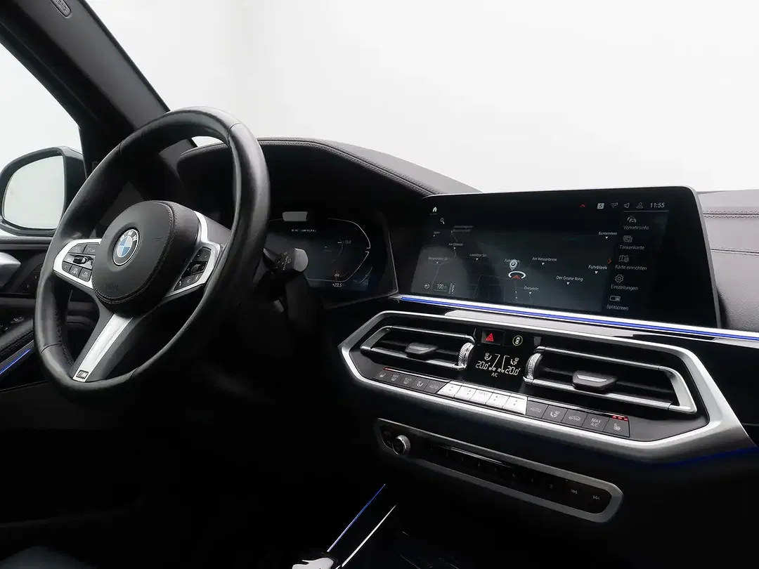 BMW X5 M - Thumbnail 38