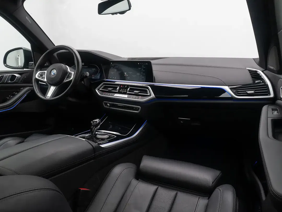 BMW X5 M - Thumbnail 41