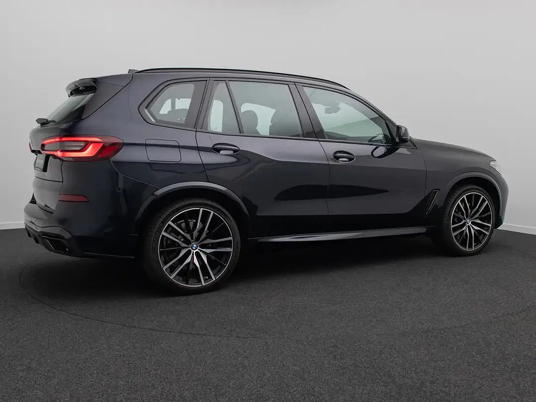 BMW X5 M - Thumbnail 6