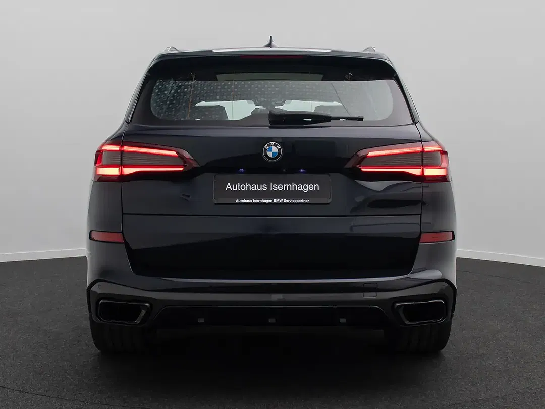 BMW X5 M - Thumbnail 8