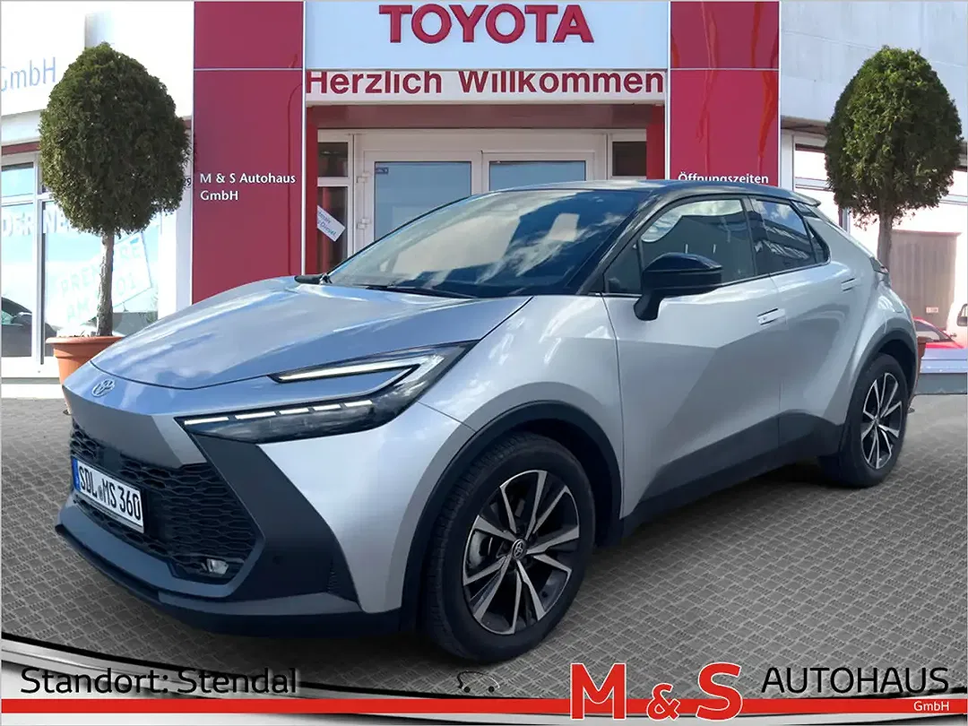 Toyota C-HR Hybrid Teamplayer - Thumbnail 1