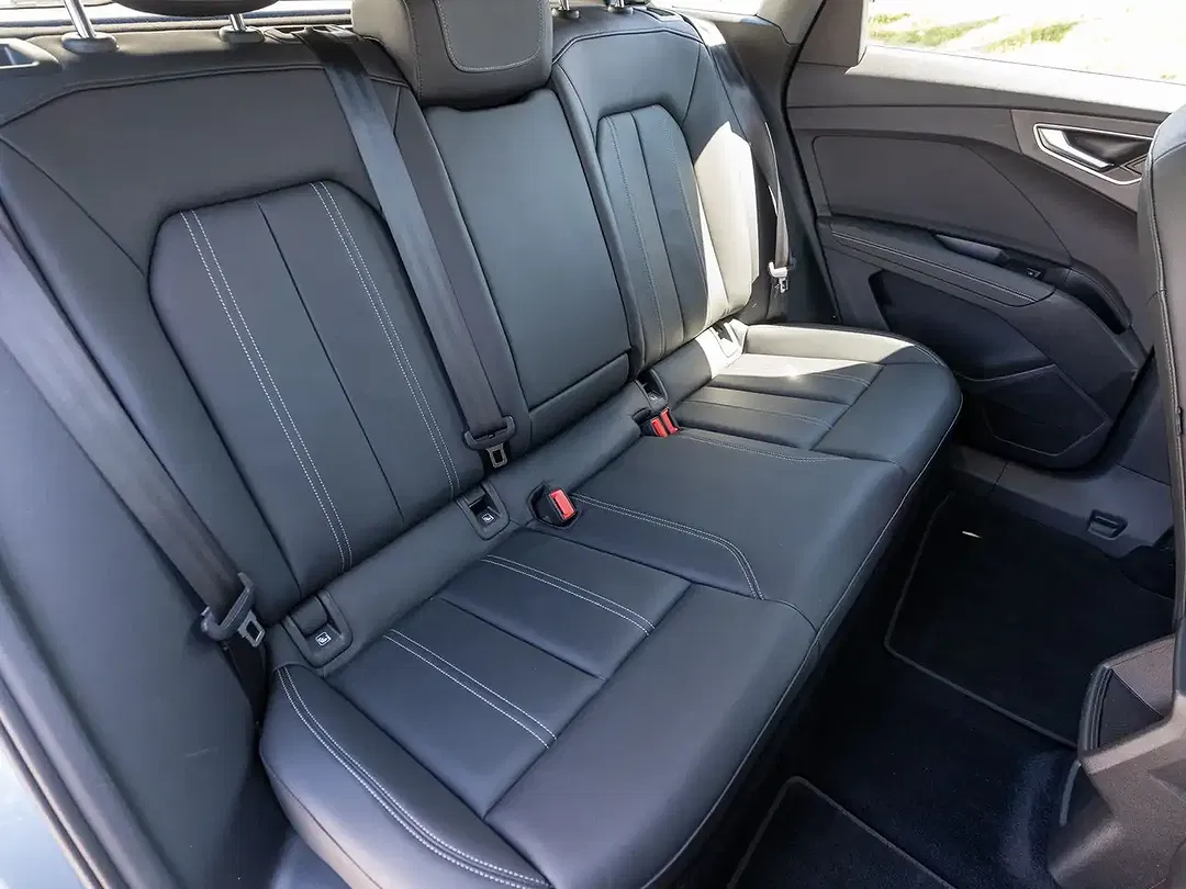 Audi Q4 e-tron 45 quattro - Thumbnail 6