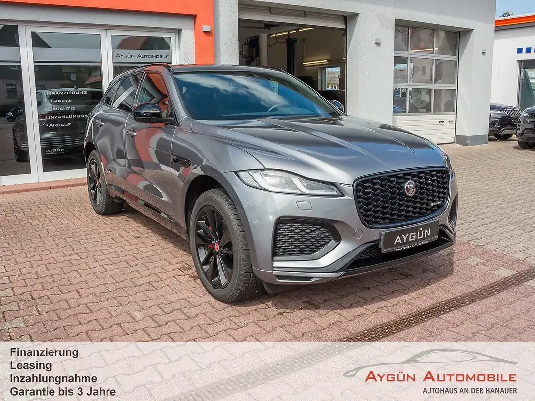 Jaguar F-Pace D200 4x4 R-Dynamic Black - Thumbnail 3