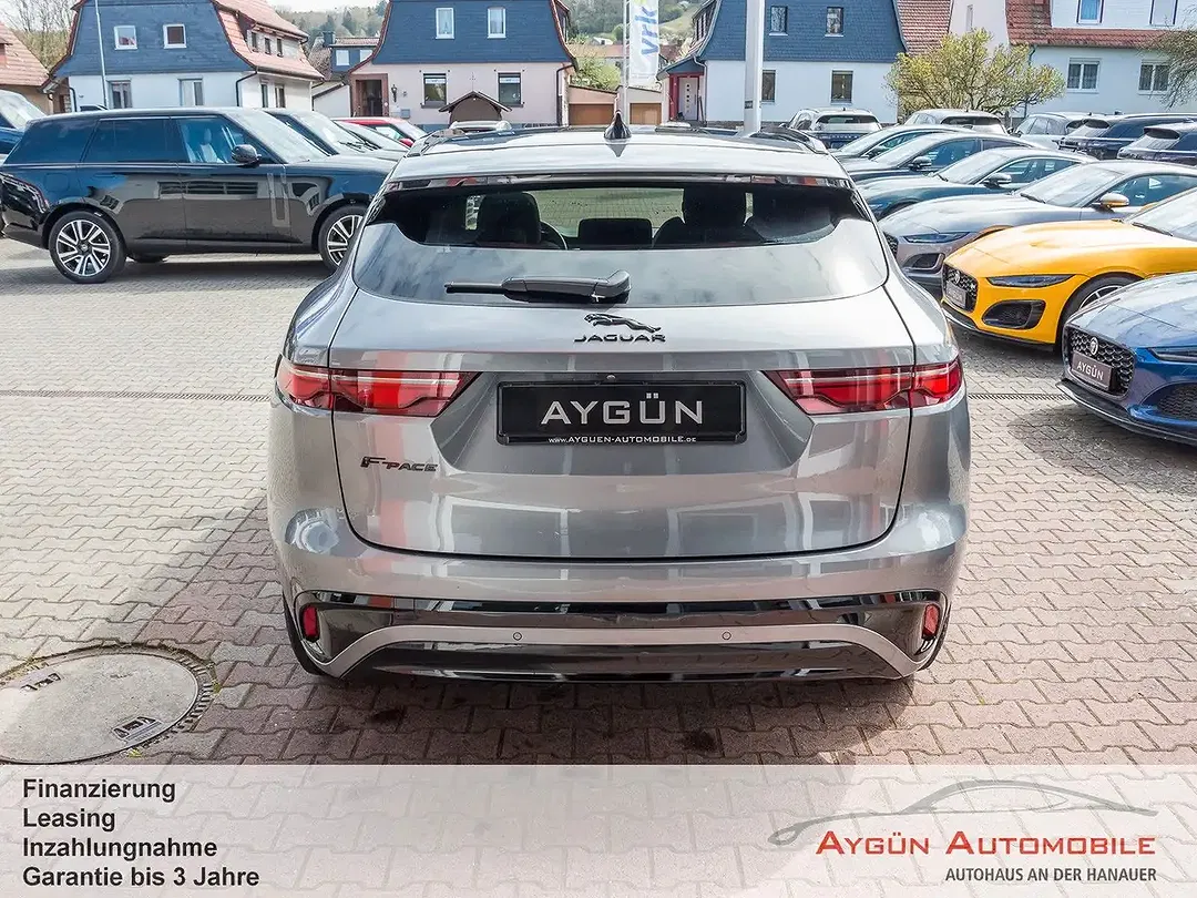 Jaguar F-Pace D200 4x4 R-Dynamic Black - Thumbnail 5