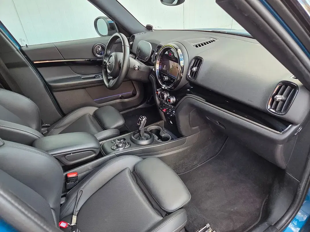 MINI Cooper Countryman AUT - Thumbnail 13