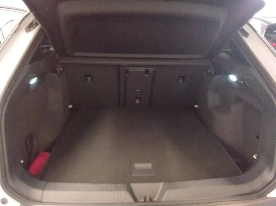 Volkswagen ID.4 - Thumbnail 9