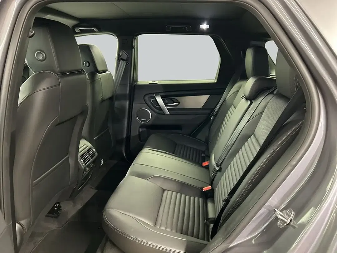Land Rover Discovery Sport P270e Dynamic SE - Thumbnail 6