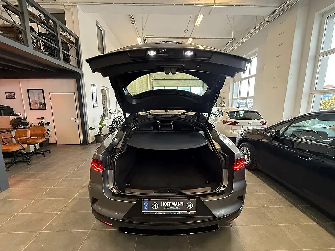 Jaguar I-Pace EV 4x4 Edition - Thumbnail 8