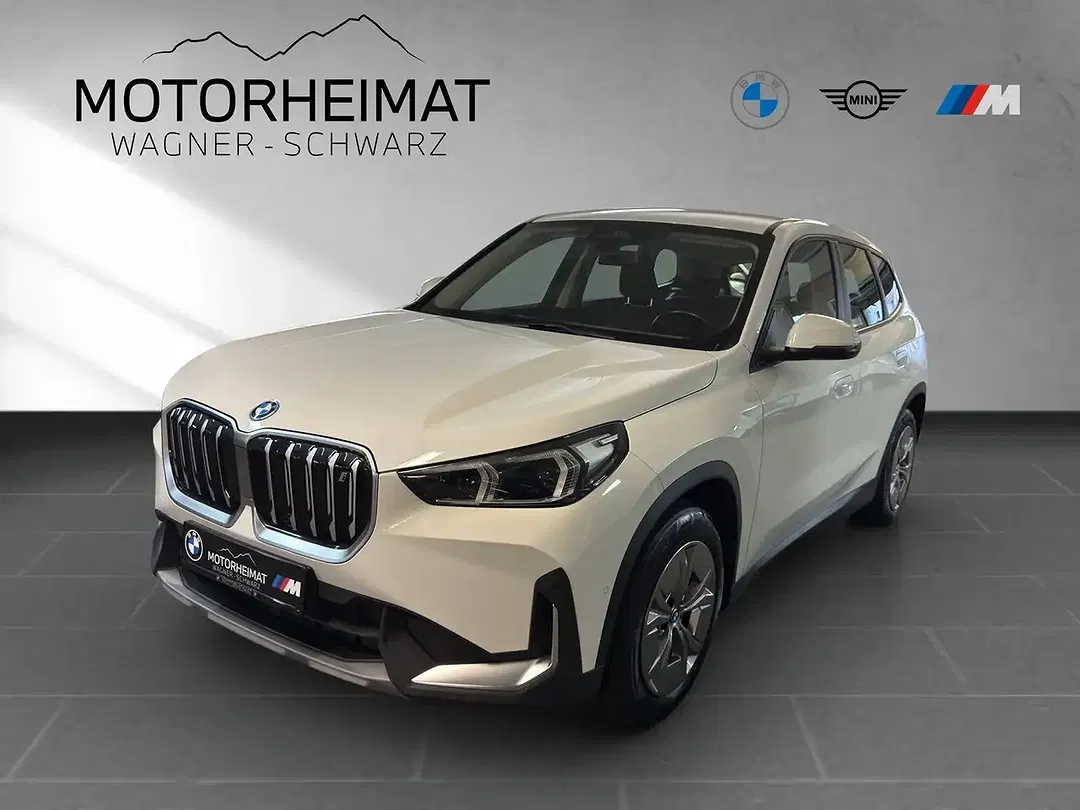 BMW iX1 xDrive Premium - foto 1