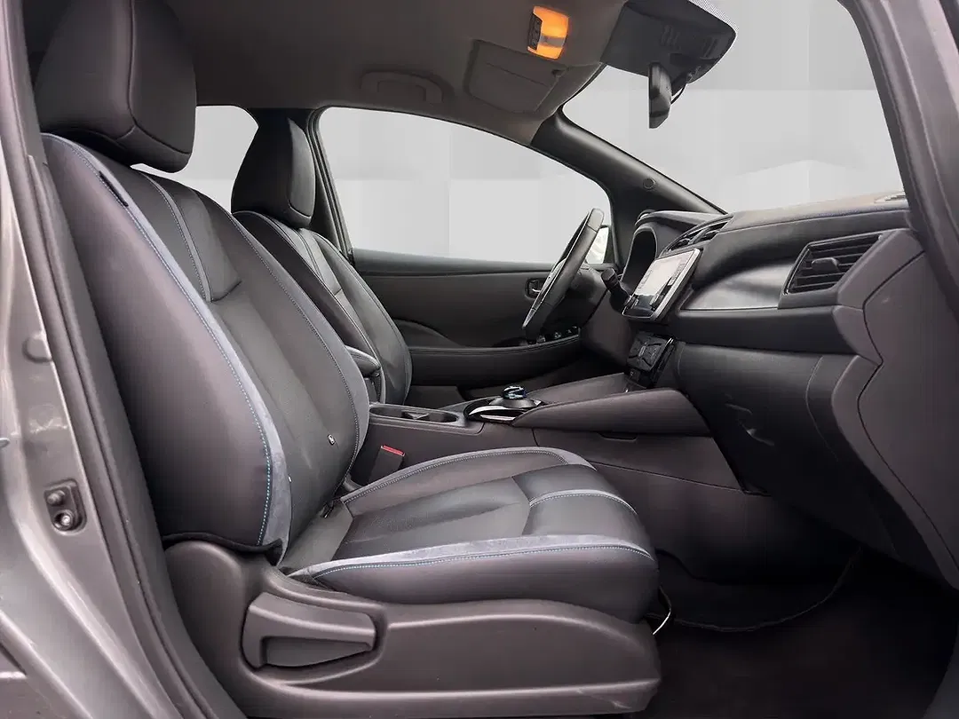 Nissan Leaf Tekna - Thumbnail 14