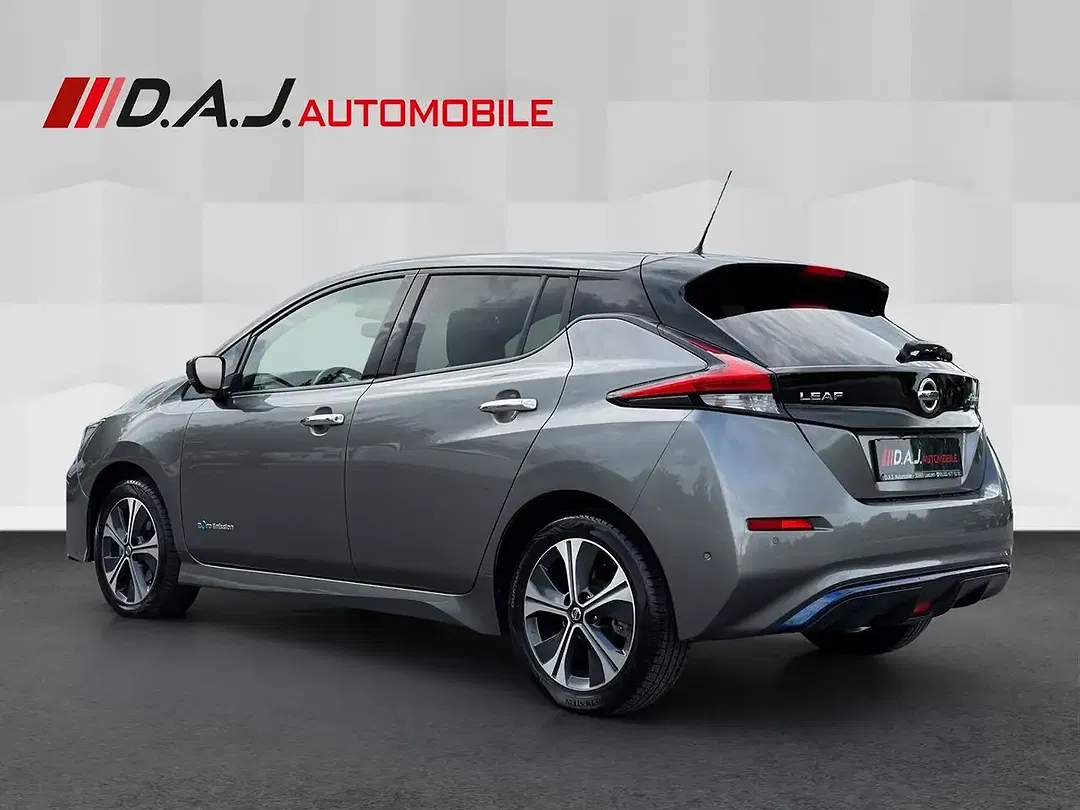 Nissan Leaf Tekna - Thumbnail 3
