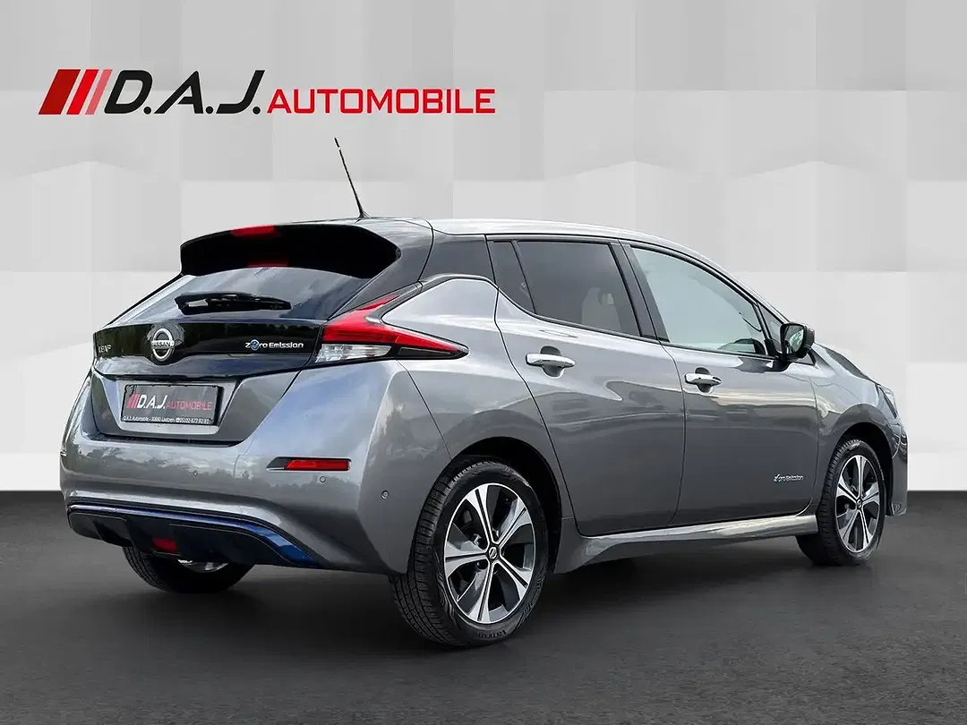 Nissan Leaf Tekna - Thumbnail 5