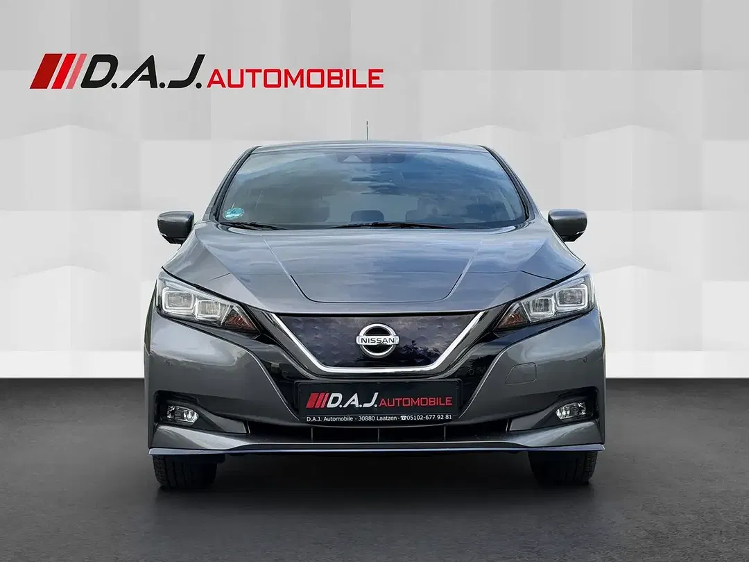 Nissan Leaf Tekna - Thumbnail 8