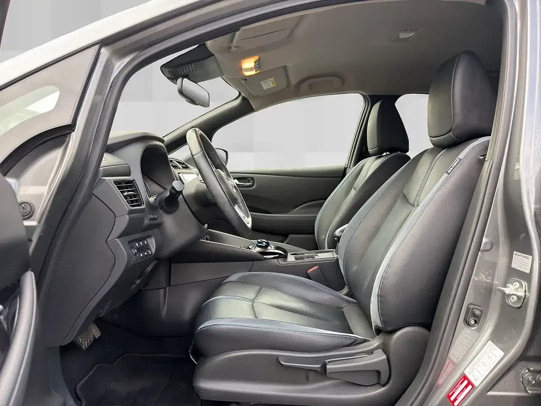 Nissan Leaf Tekna - Thumbnail 9
