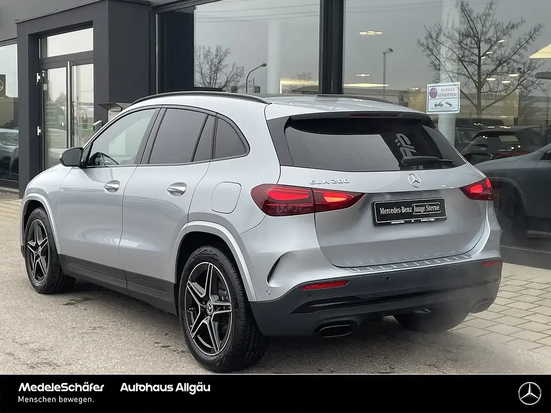 Mercedes-Benz GLA 200 AMG Night - Thumbnail 12