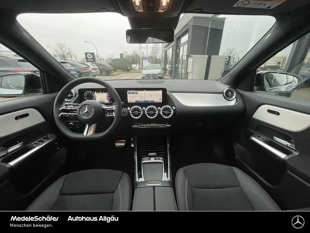 Mercedes-Benz GLA 200 AMG Night - Thumbnail 3