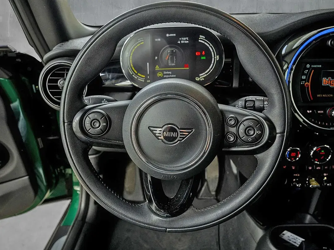 MINI Cooper SE - Thumbnail 10