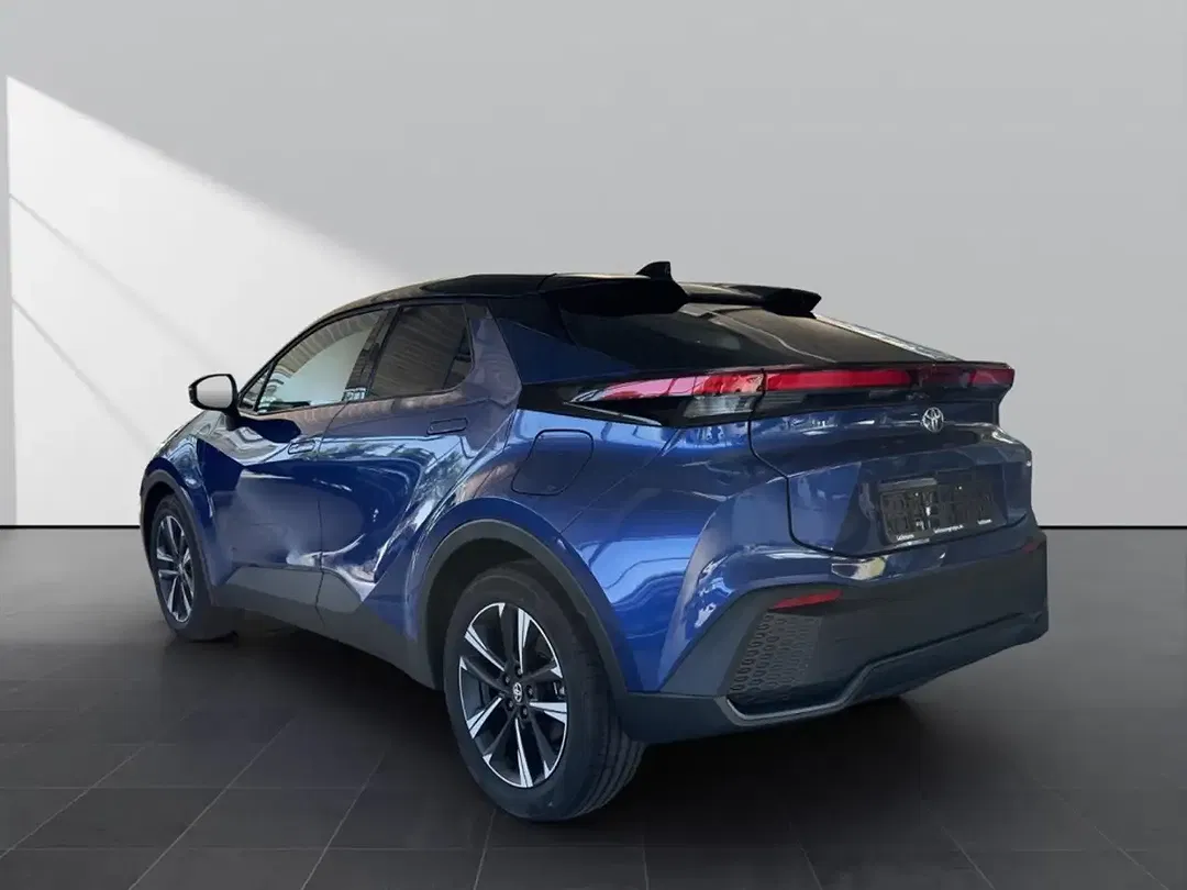 Toyota C-HR Hybrid Teamplayer - Thumbnail 6