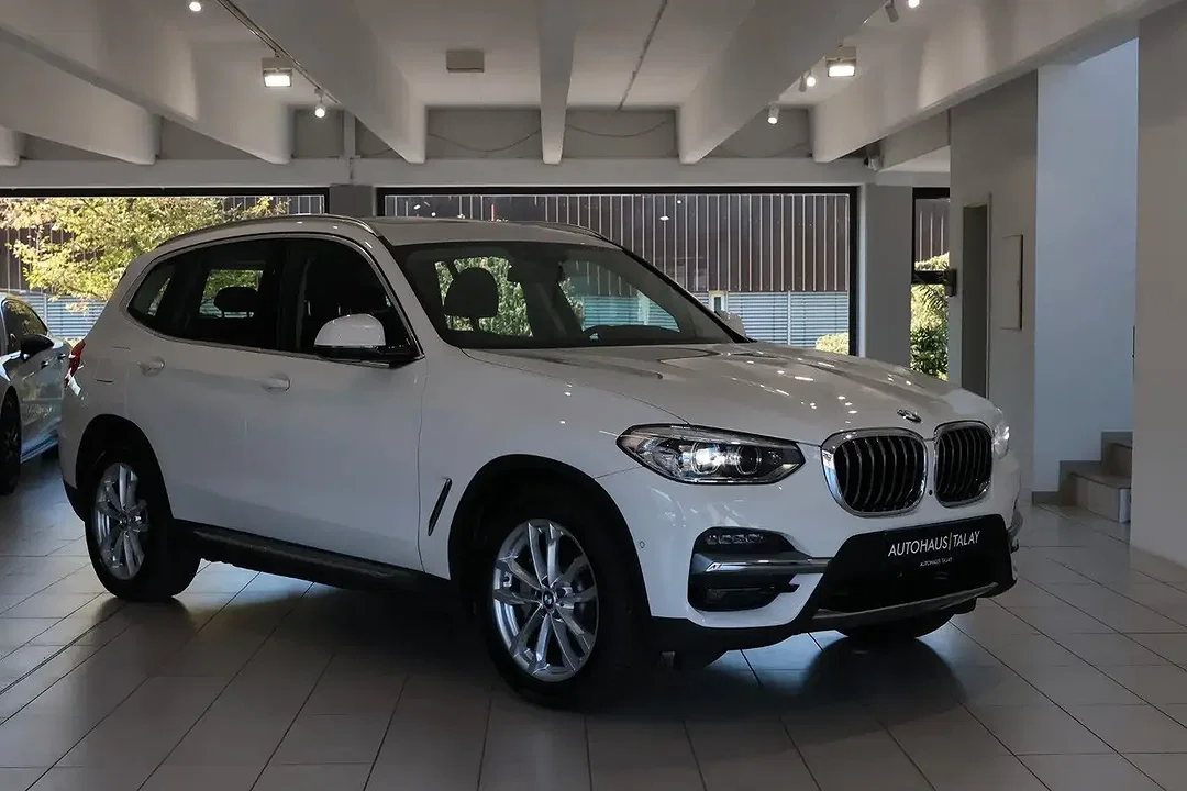 BMW X3 xDrive Luxury Line - Afbeelding 1