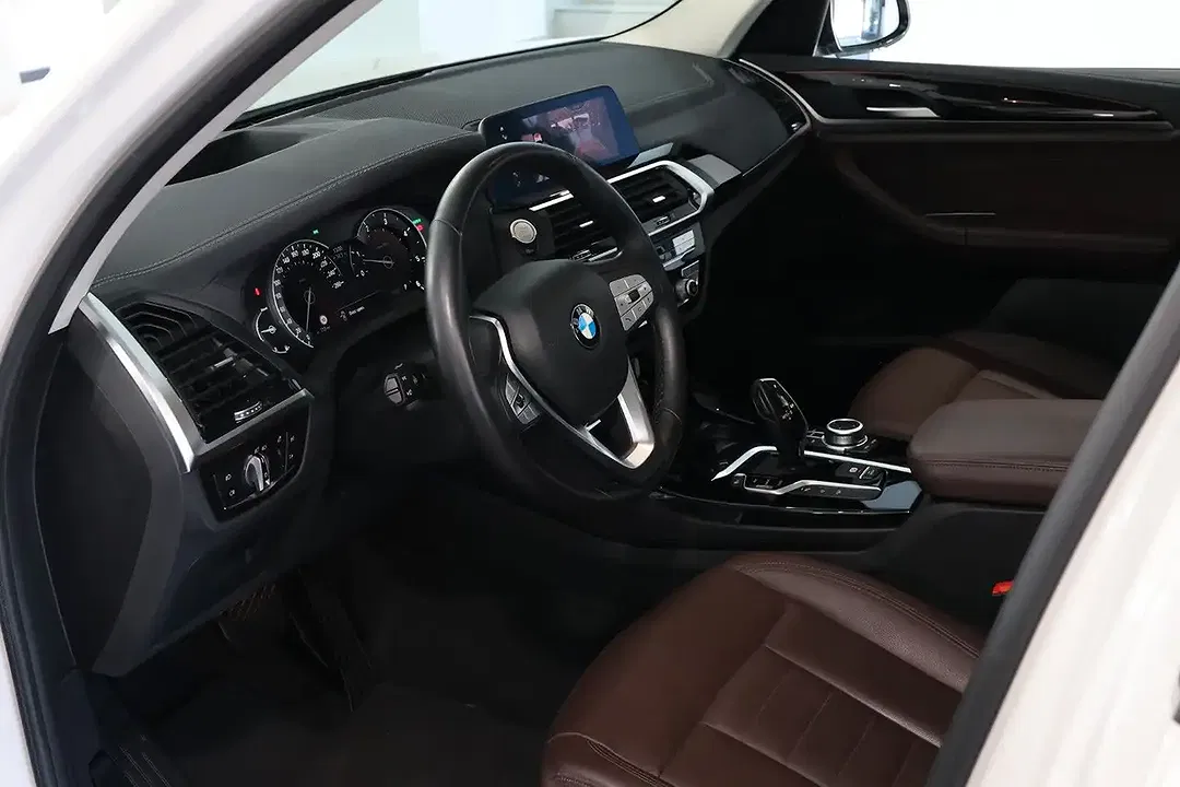 BMW X3 xDrive Luxury Line - Thumbnail 12