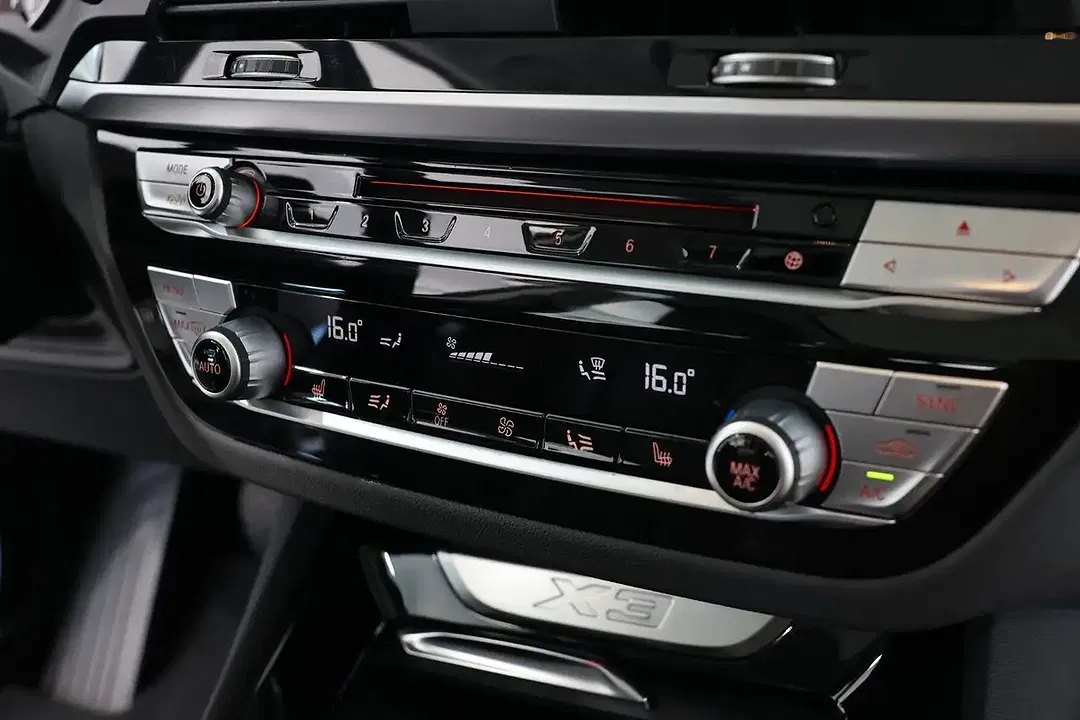 BMW X3 xDrive Luxury Line - Thumbnail 25