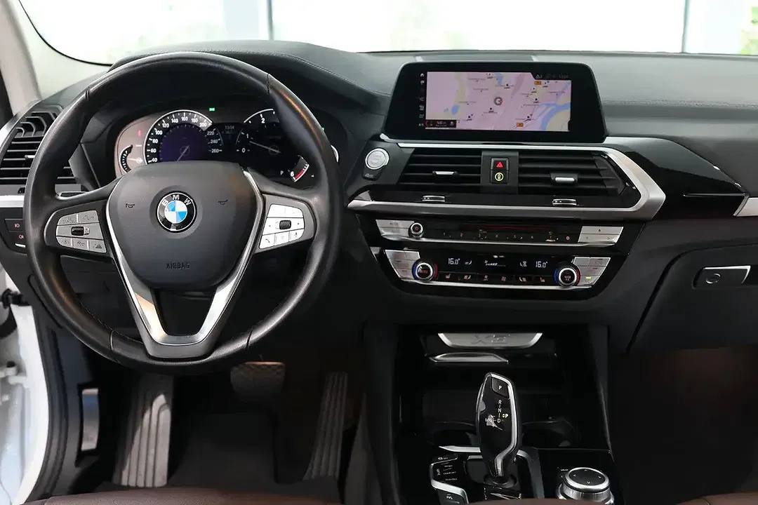 BMW X3 xDrive Luxury Line - Thumbnail 27