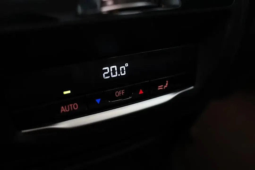 BMW X3 xDrive Luxury Line - Thumbnail 28