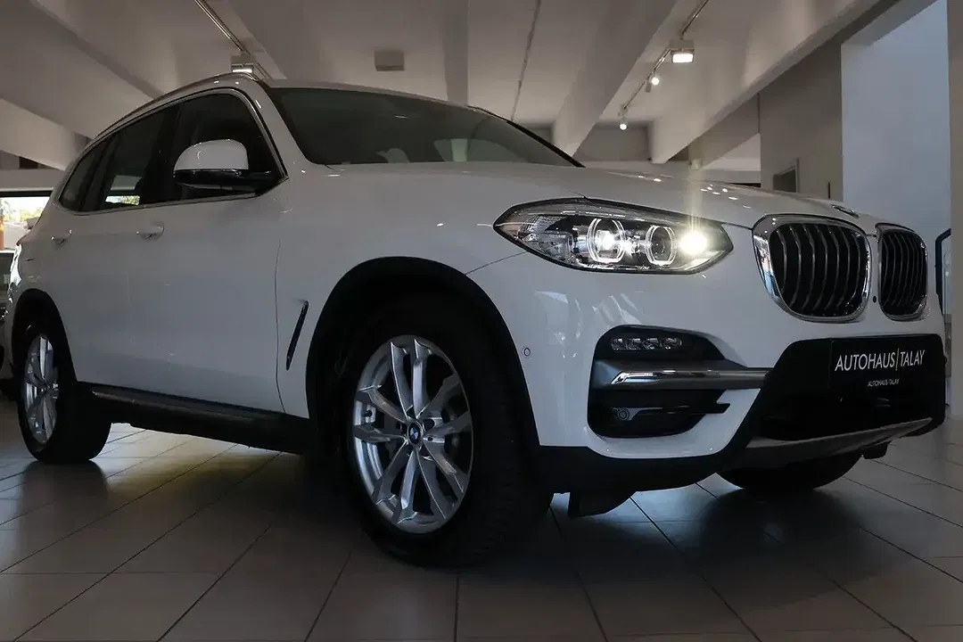 BMW X3 xDrive Luxury Line - Thumbnail 5