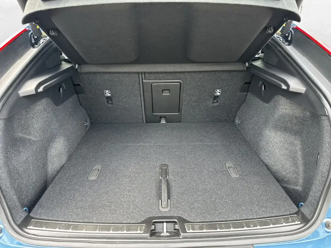 Volvo C40 eAWD Recharge Plus - Thumbnail 6