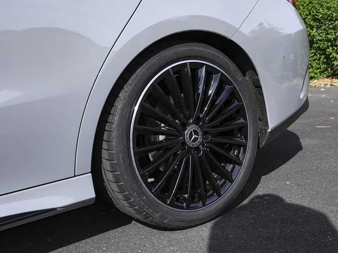 Mercedes-Benz CLA 200 AMG Edition Night - Thumbnail 7