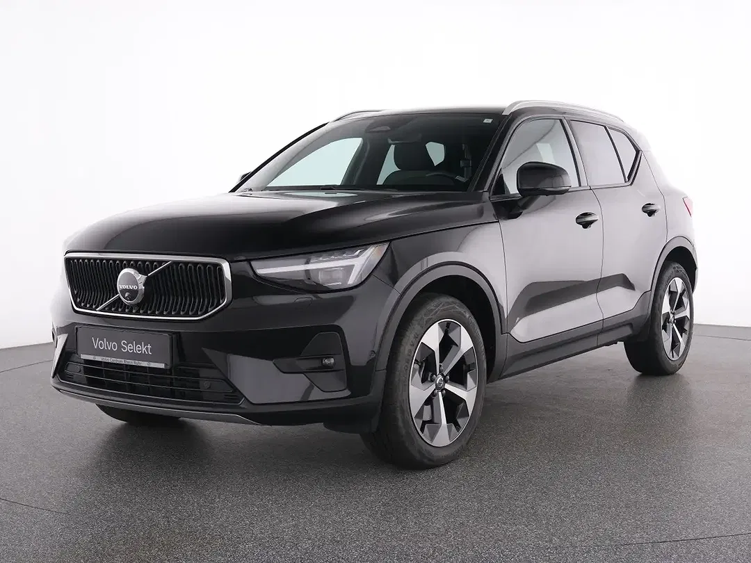 Volvo XC40 B3 Core - Thumbnail 1