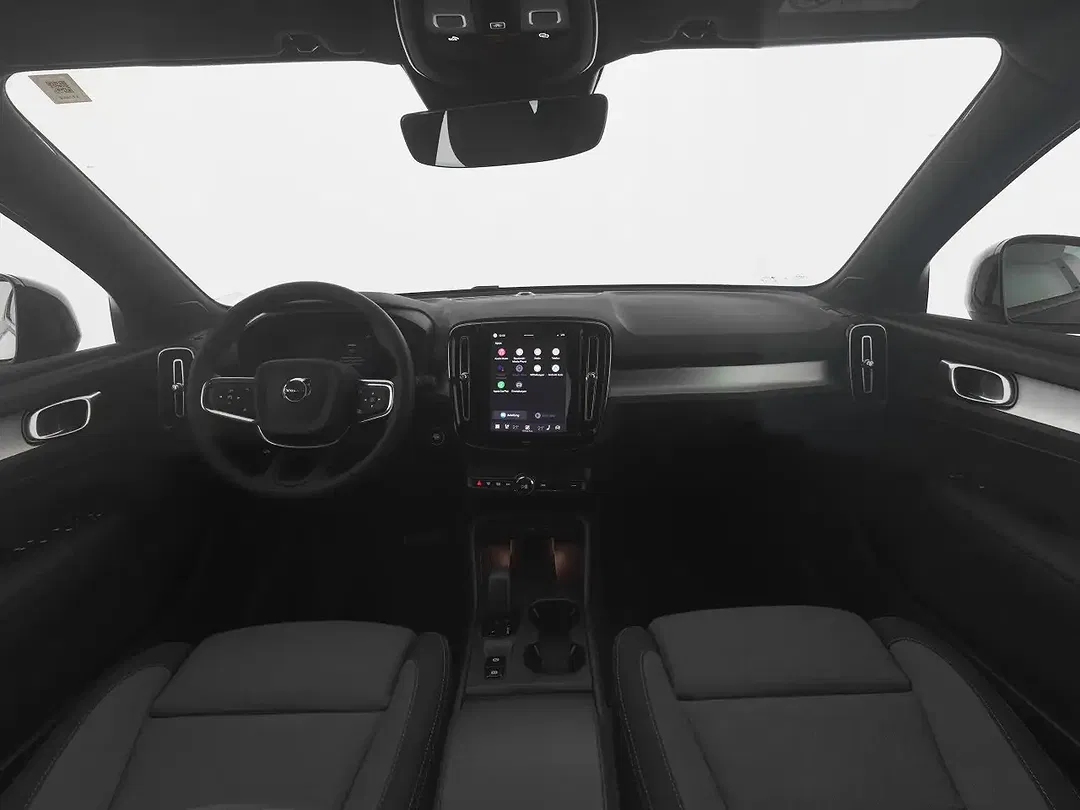Volvo XC40 B3 Core - Thumbnail 3
