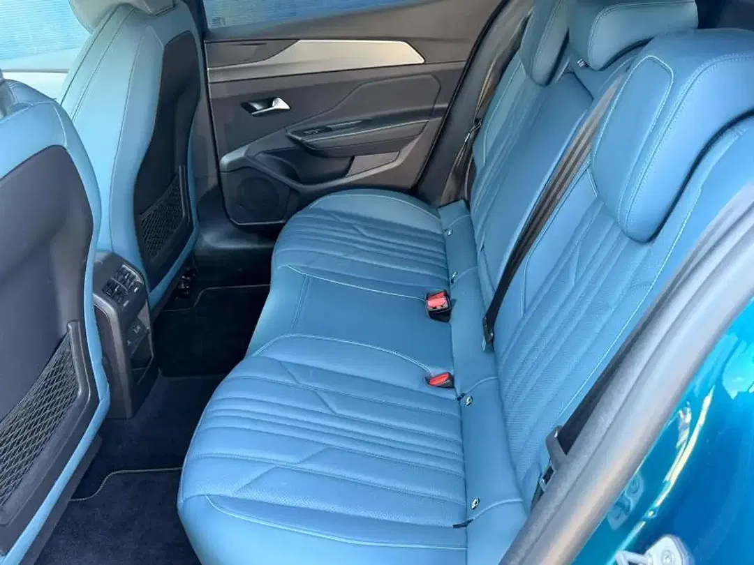 Peugeot 408 EAT8 GT - Thumbnail 7