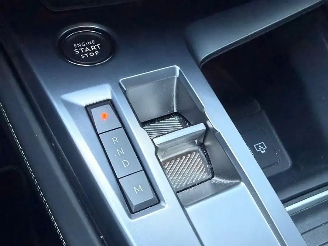 Peugeot 408 EAT8 GT - Thumbnail 9