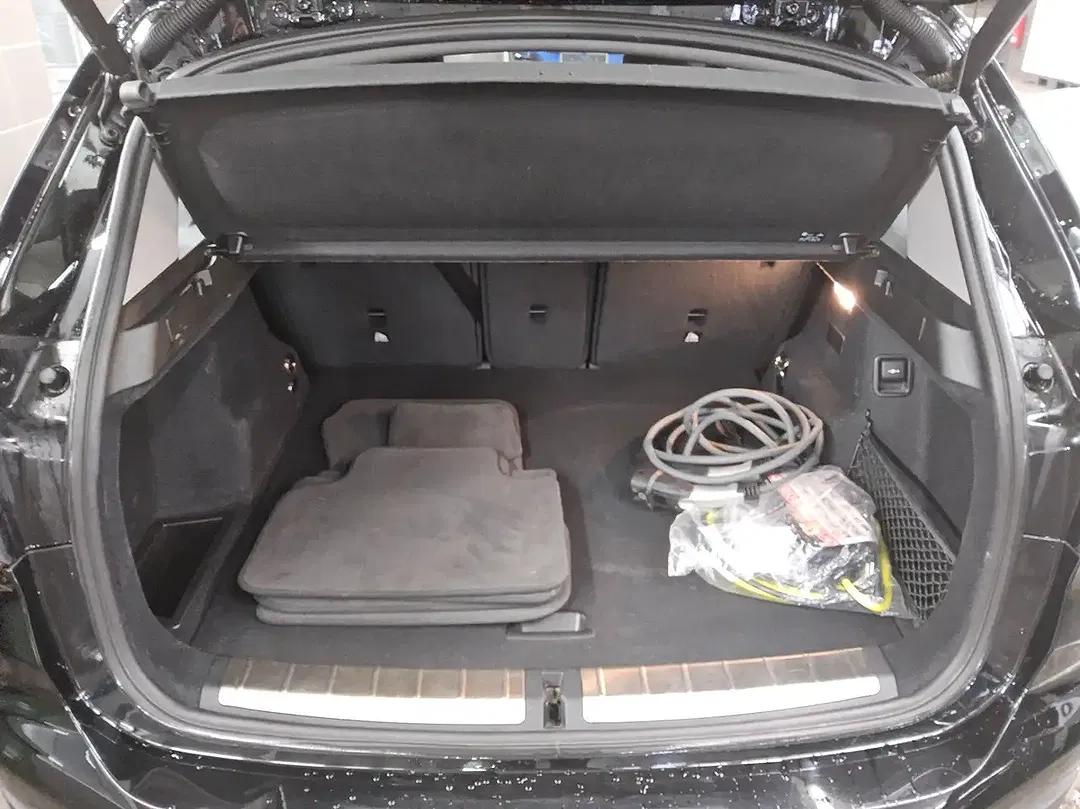 BMW X1 xDrive Advantage - Thumbnail 6