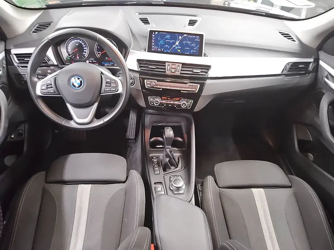 BMW X1 xDrive Advantage - Thumbnail 3