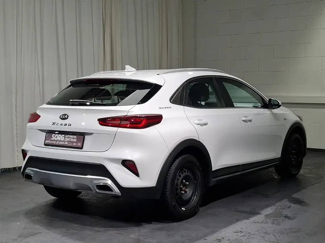 Kia XCeed 1.4 T-GDI Vision - Thumbnail 3