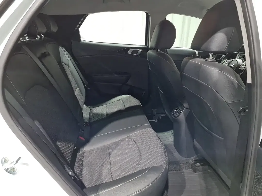 Kia XCeed 1.4 T-GDI Vision - Thumbnail 8