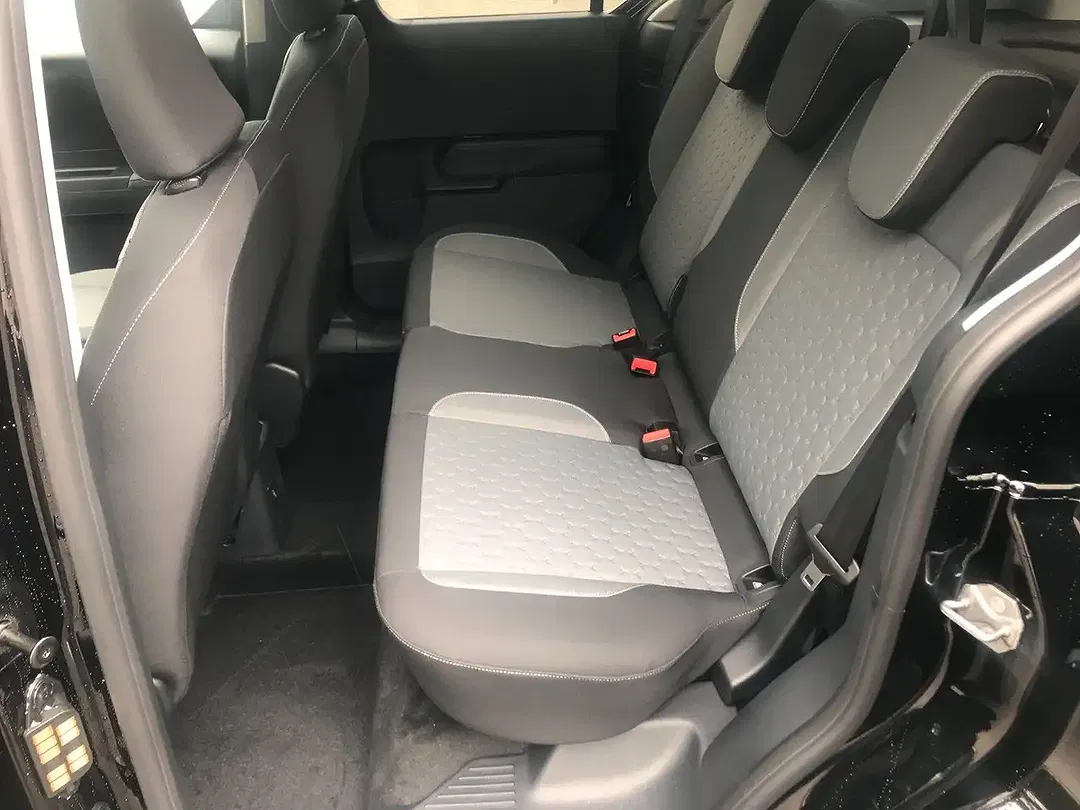 Ford Tourneo Courier Titanium - Thumbnail 11