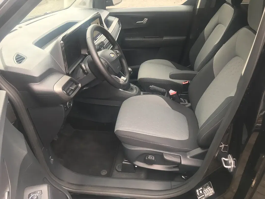 Ford Tourneo Courier Titanium - Thumbnail 13