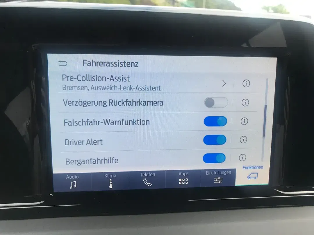 Ford Tourneo Courier Titanium - Thumbnail 18