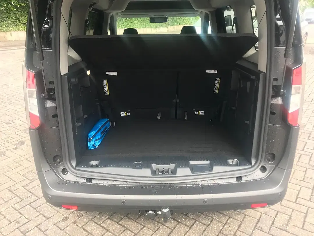 Ford Tourneo Courier Titanium - Thumbnail 7